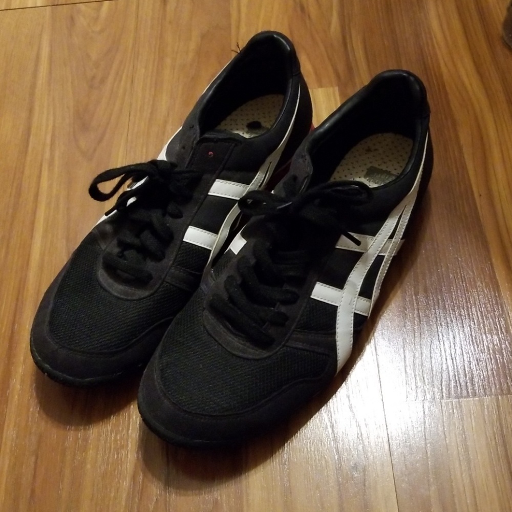 Mens Onitsuka Tiger Sneakers size 12